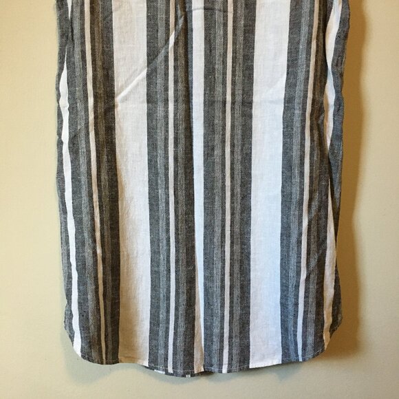 Vertical Barcode Stripe Button Accent Linen Tunic Tank Top - Picture 7 of 14